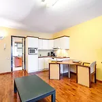 B-Aparthotel Montgomery