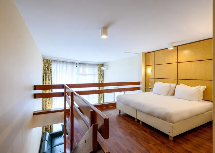 B-Aparthotel Montgomery